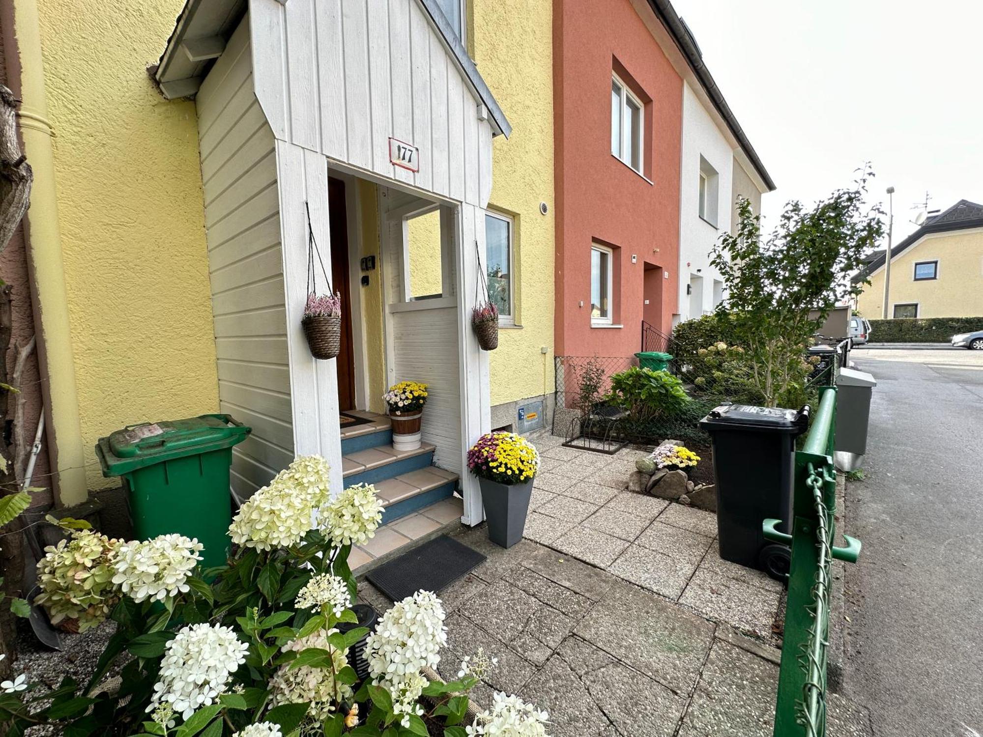 The Peaceful Garden Family With Free Parking Vakantiehuis